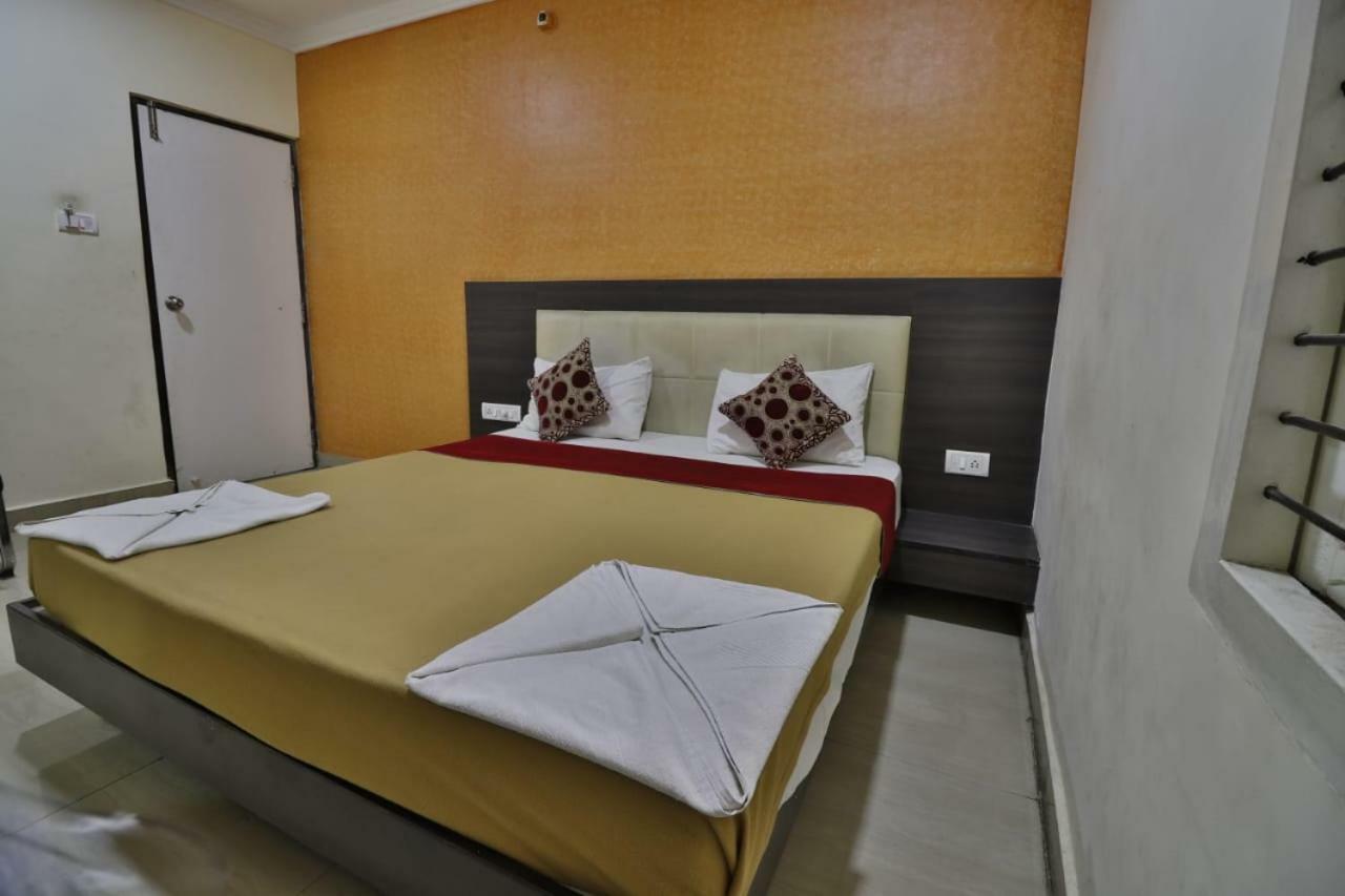 Отель Vijaya Lakshmi Residency Бангалор Экстерьер фото